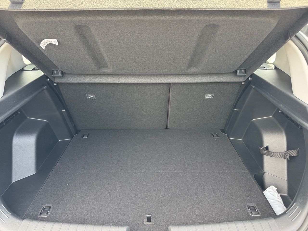 Fahrzeugabbildung Hyundai BAYON TREND Fernlichtass. Kam. LM Navi PDC SpurH