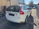 Volvo XC60 Momentum 2WD |8-FACH|DESIGN-PAKET|1.HAND - gebrauchte Volvo XC60 aus dem Jahr 2014