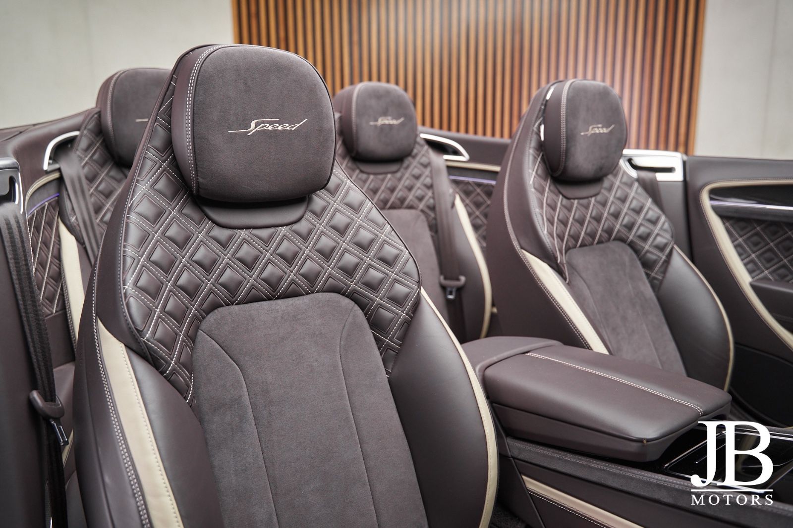 Fahrzeugabbildung Bentley Continental GT Speed Naim Ceramic Rotating Disp.