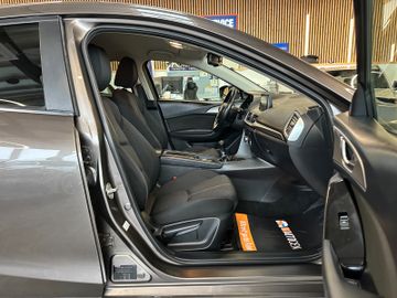 MYAUTOCENTER – Gebraucht- und Jahreswagen mit Werkstattservice in Pfaffenhofen Mazda 3 Lim. Exclusive-Line *LED*PDC*Klima*