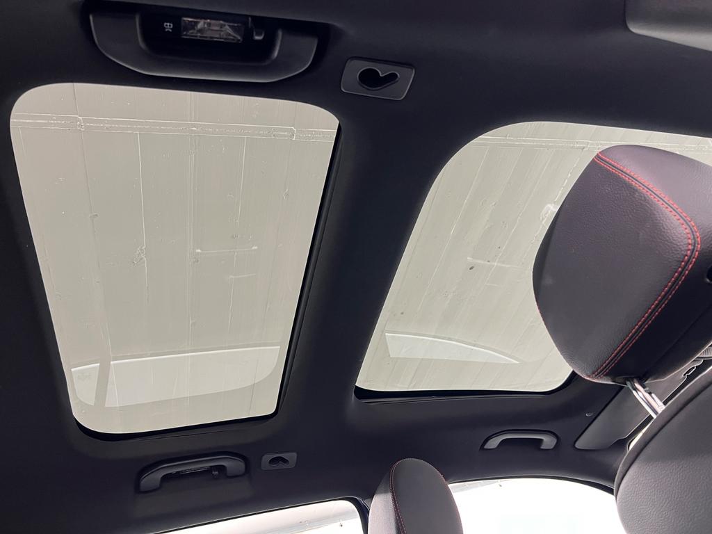 Mercedes-Benz GLB 220