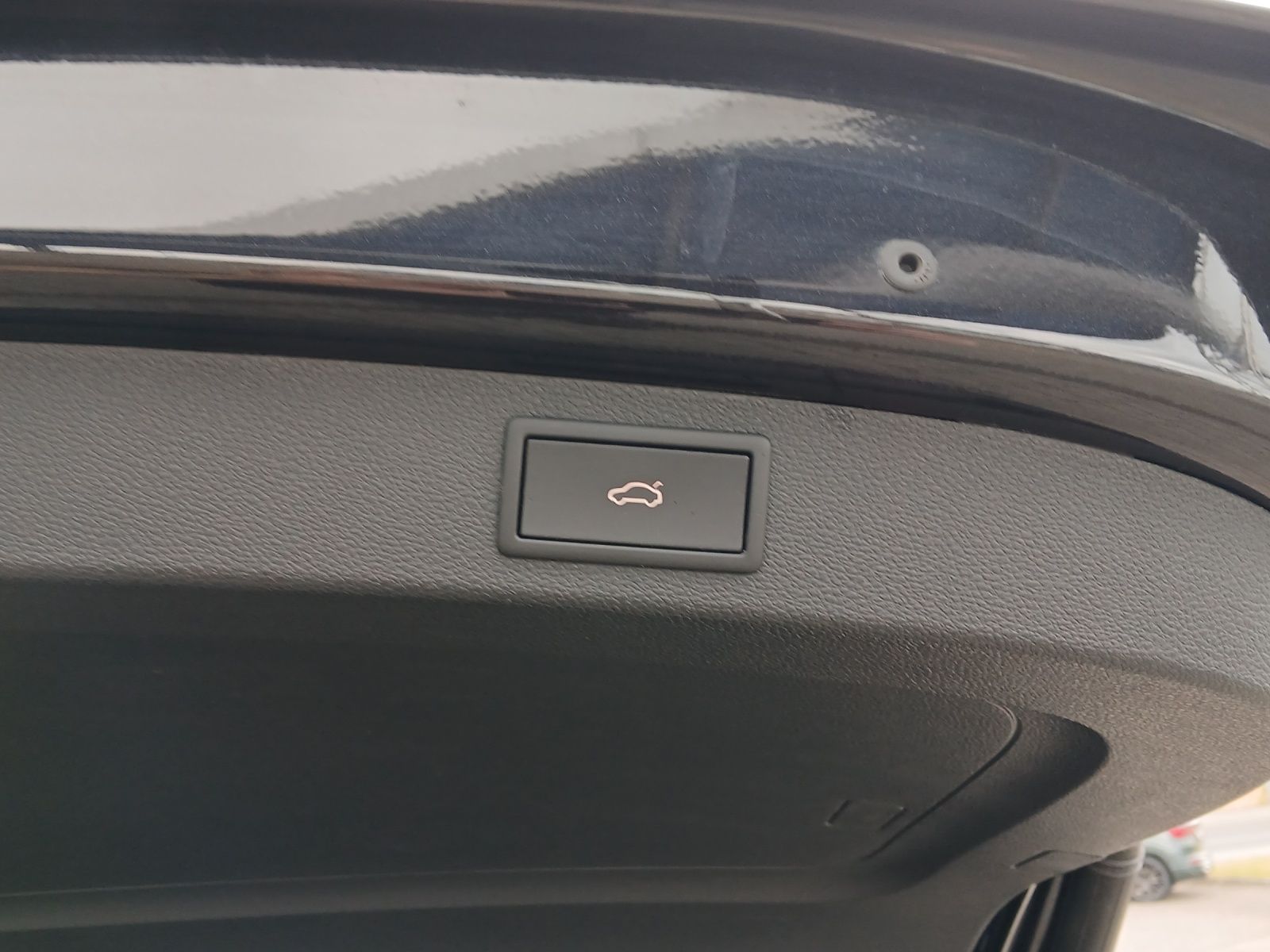 Fahrzeugabbildung SKODA Kodiaq RS 4x4 Matrix Navi AID GRA RFK SHZ 20"