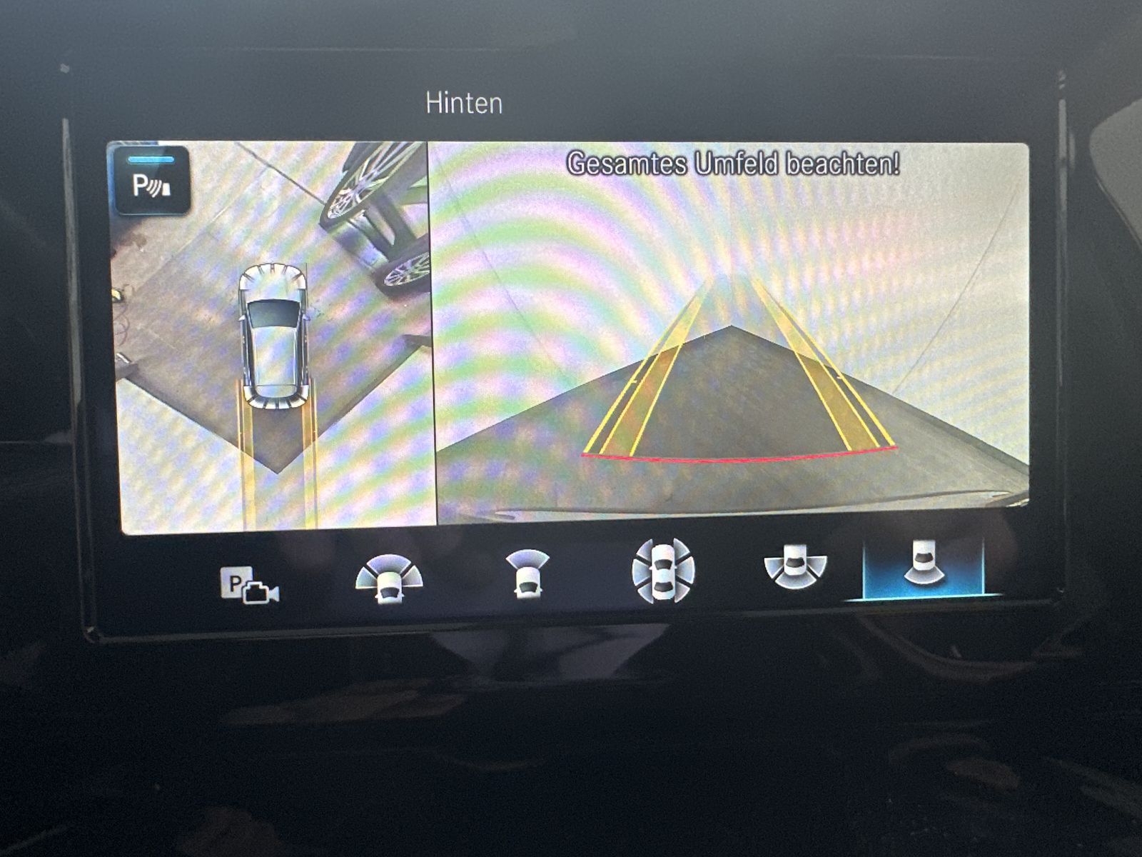 Fahrzeugabbildung Mercedes-Benz GLA 220d 4Matic AMG-Line NAV+LED+KAMERA+PANORAMA