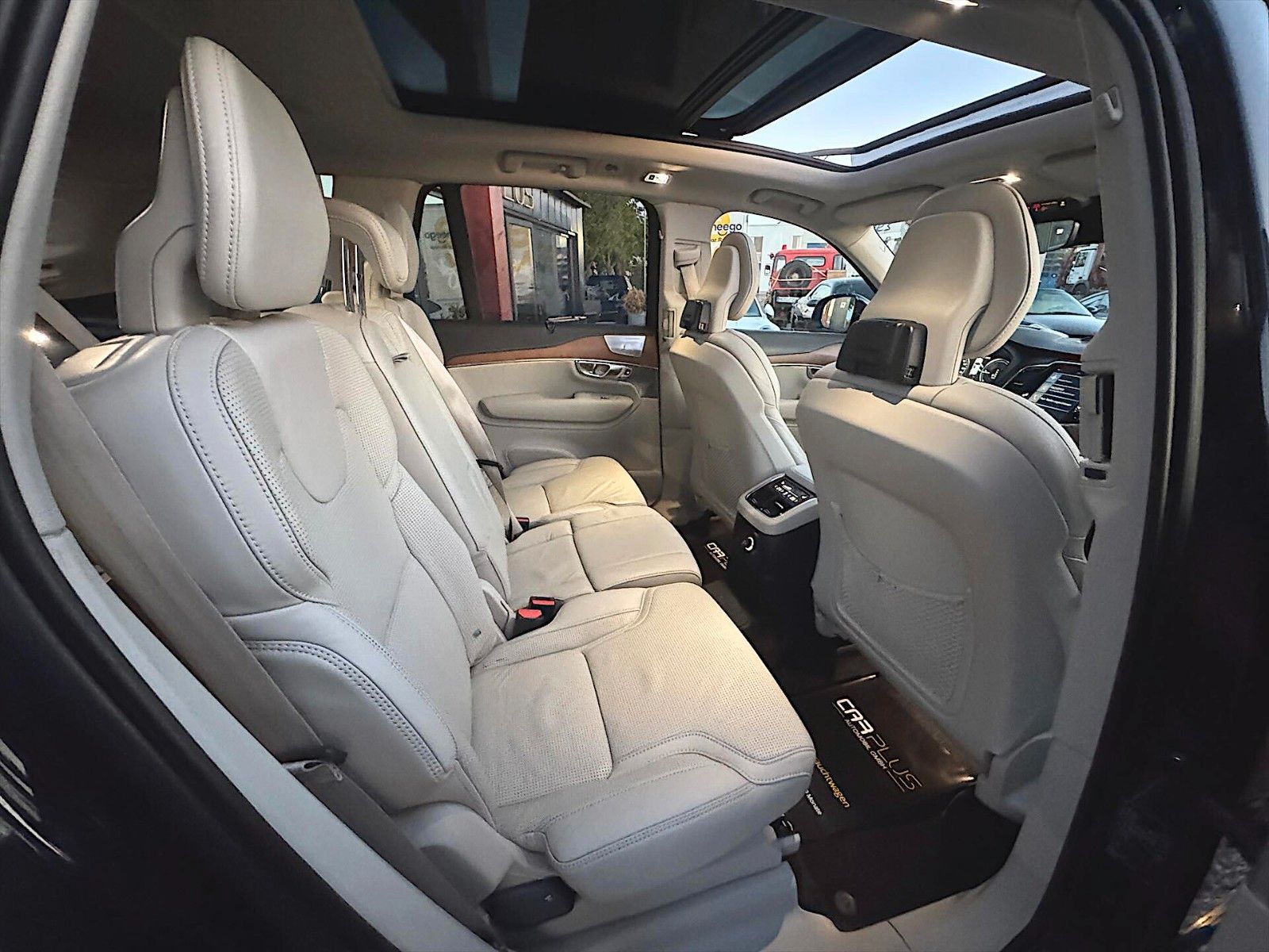 Fahrzeugabbildung Volvo XC90 Inscription T8 Plug-In Hybrid AWD *Pano*LED