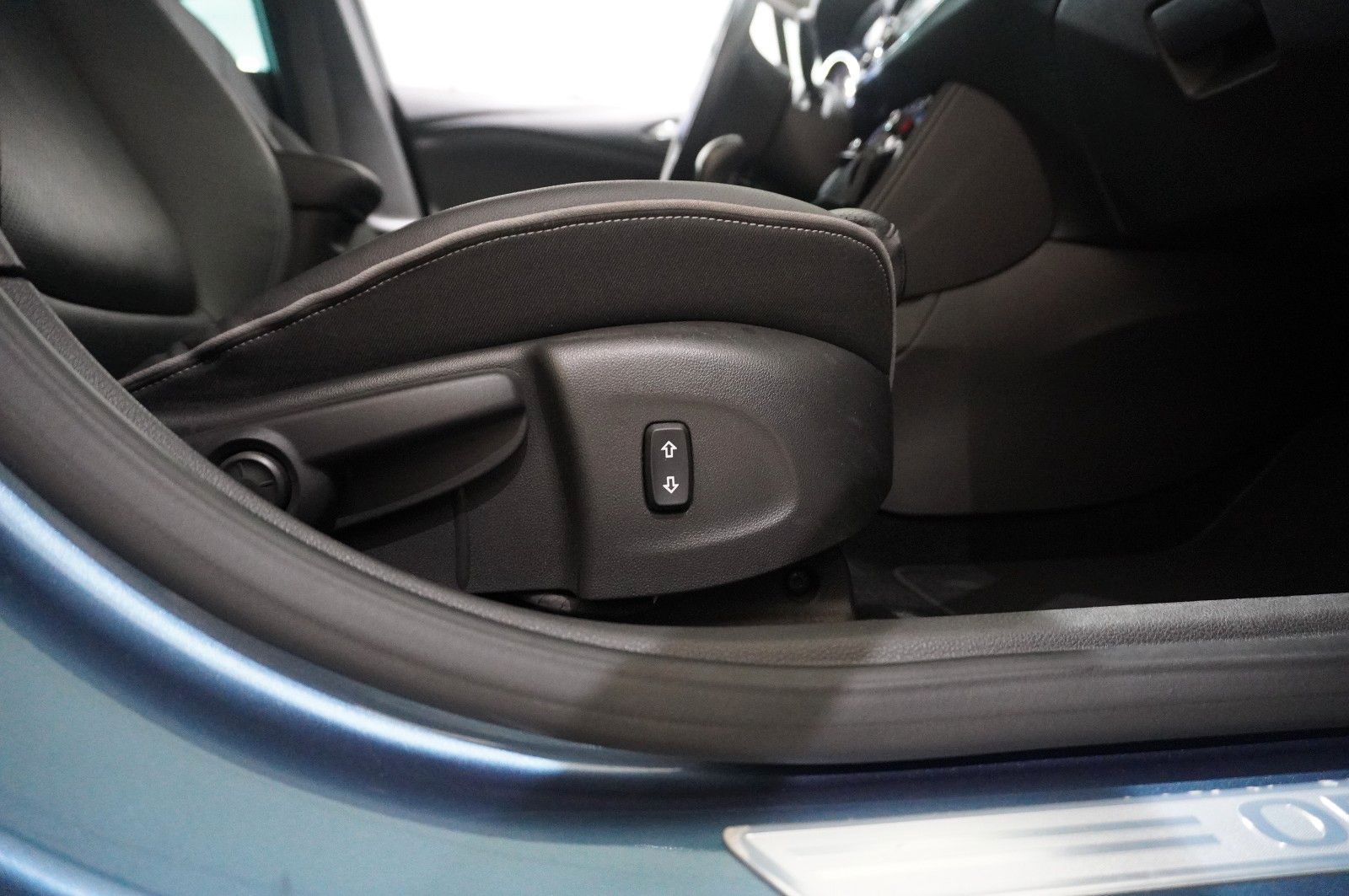 Fahrzeugabbildung Opel Astra K Lim. 1.6D INNOV. NAVI/LED/KAMERA/SPORT