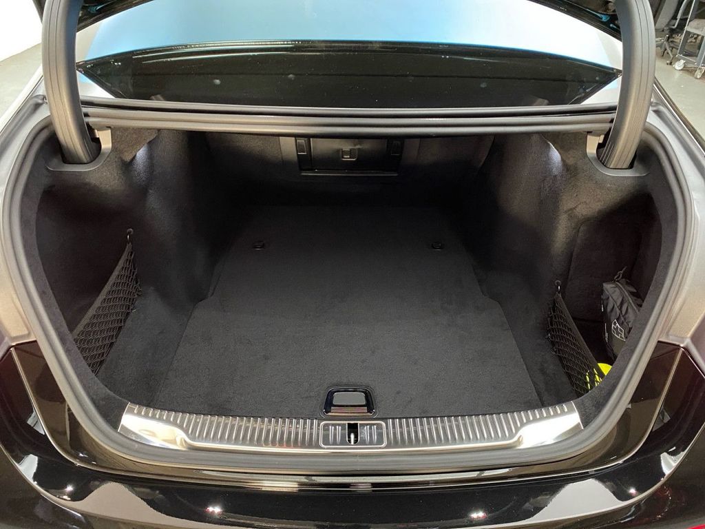 MERCEDES-BENZ S-Class 2026