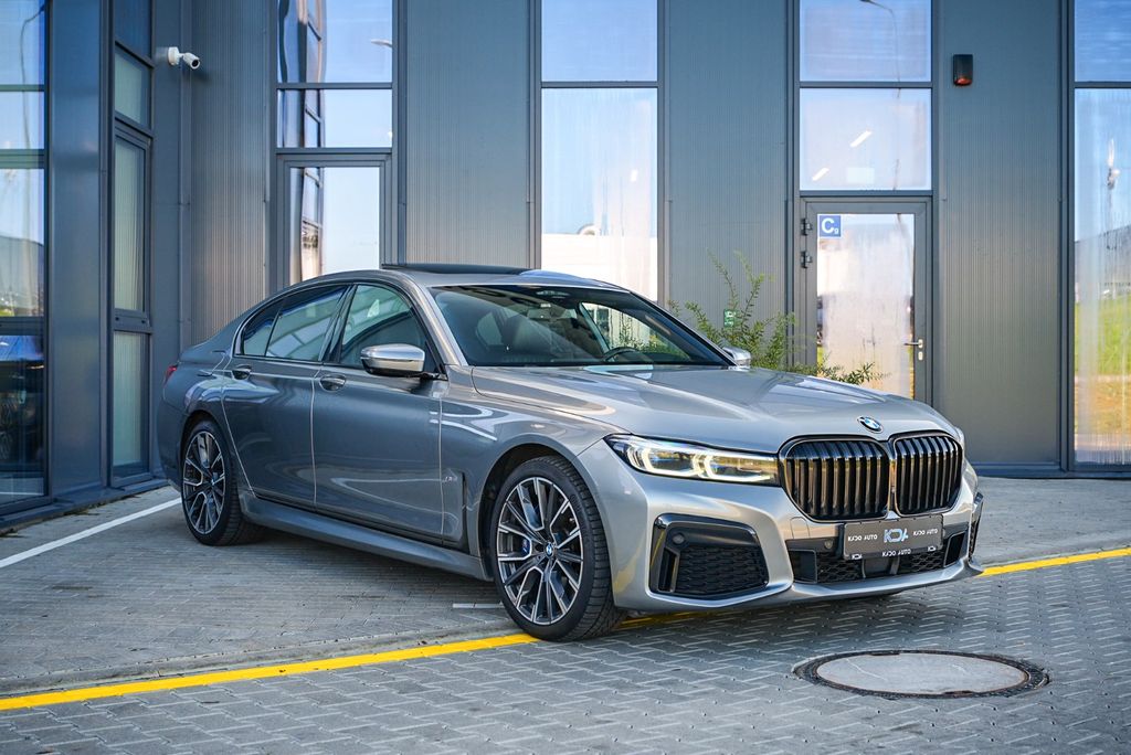 Image of BMW 730