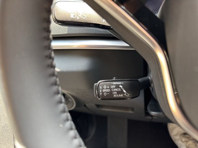 Karoq Selection 2.0 TDI, AHK, pACC, Navi DSG