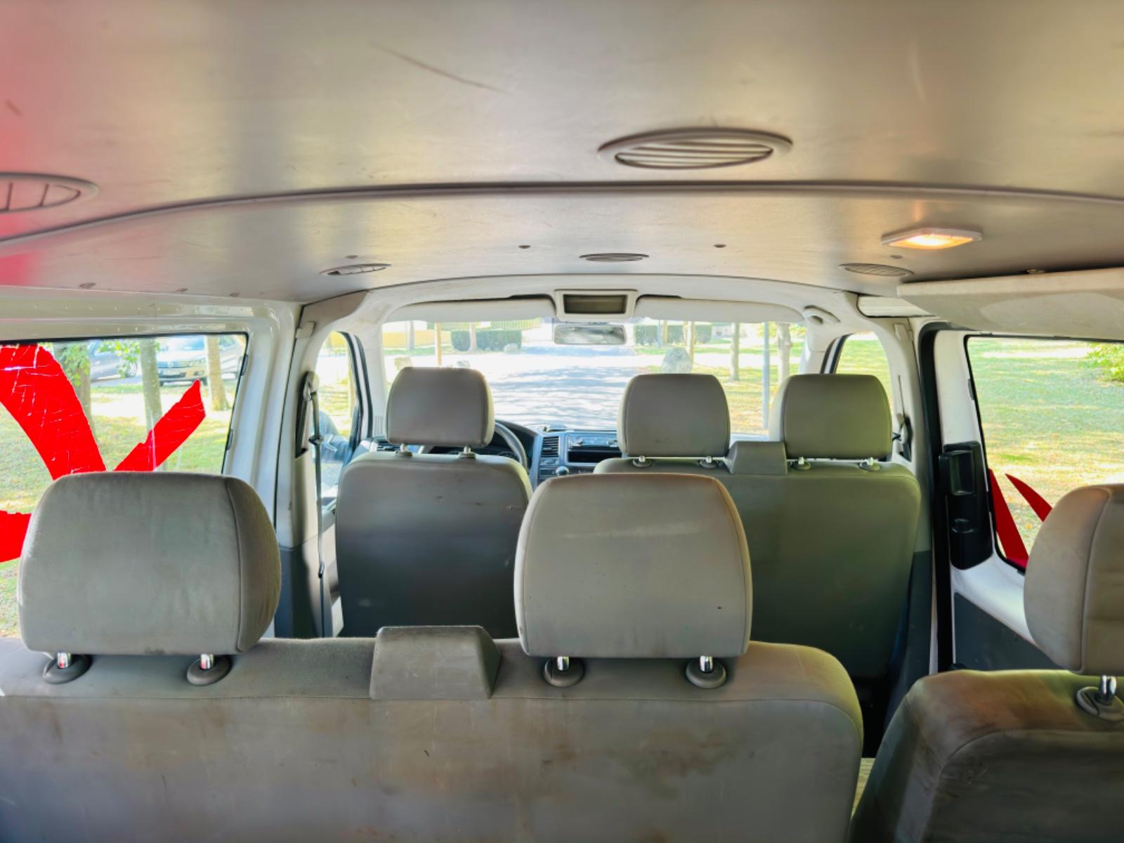 Volkswagen Caravelle 2010 — photo 14