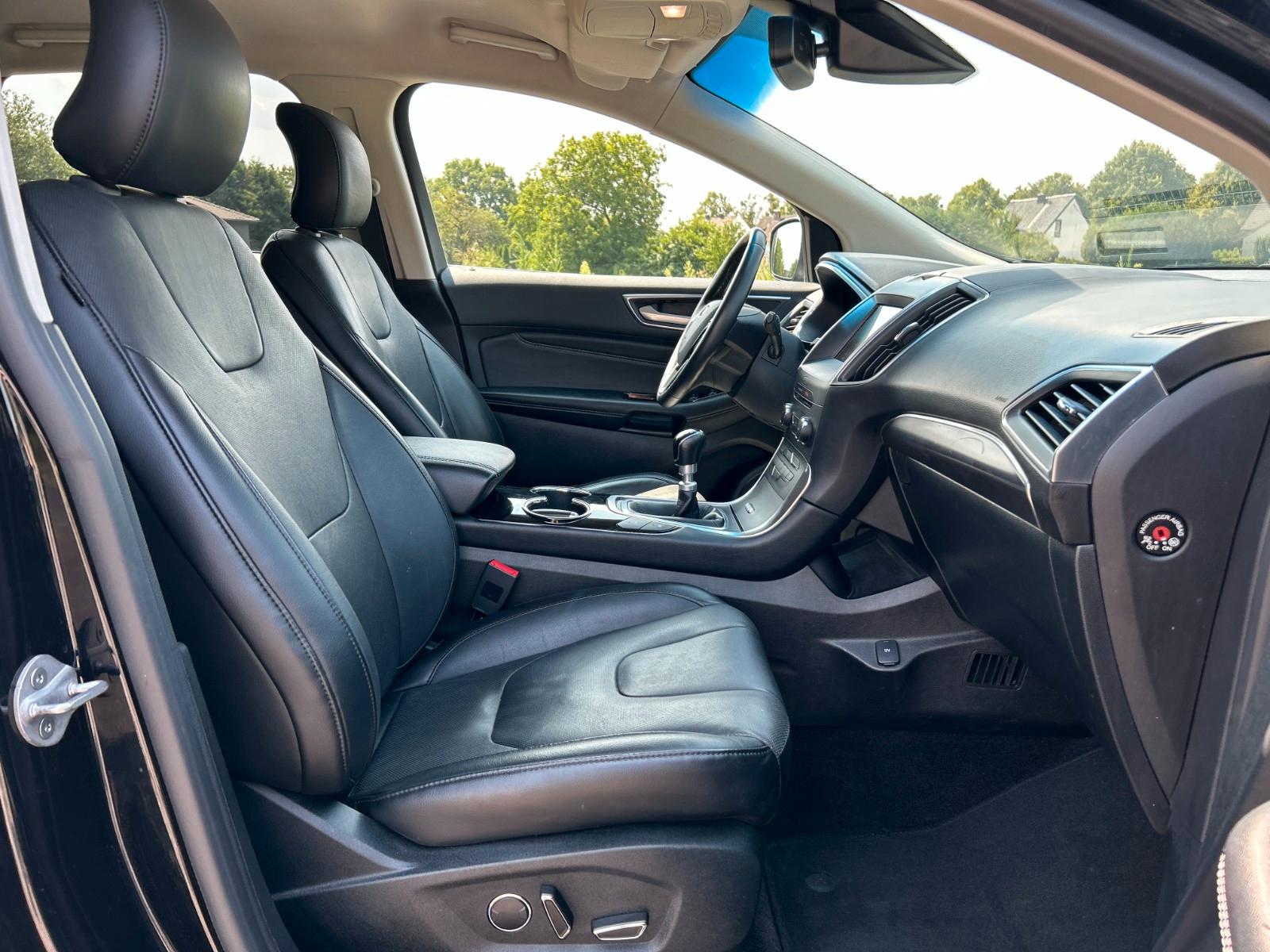 Ford Edge Titanium 2.0 TDCi 4x4 Navi Klimaauto. Leder