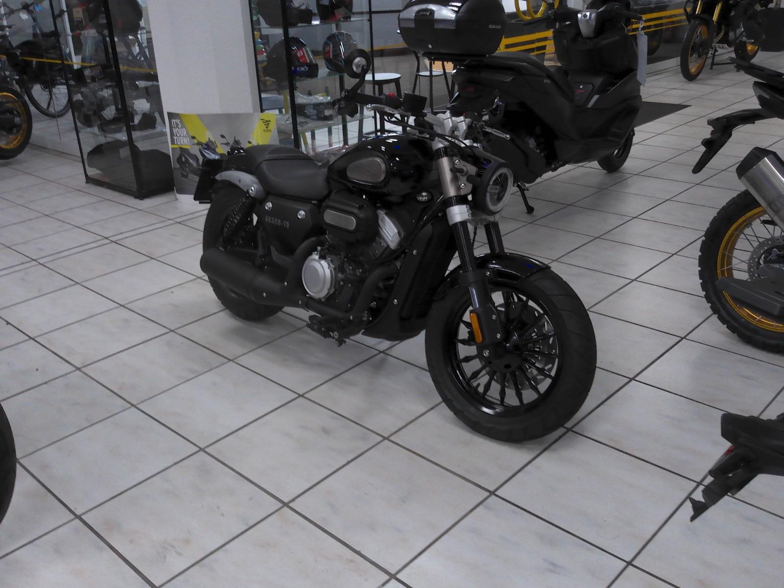 Benda Chinchilla 300