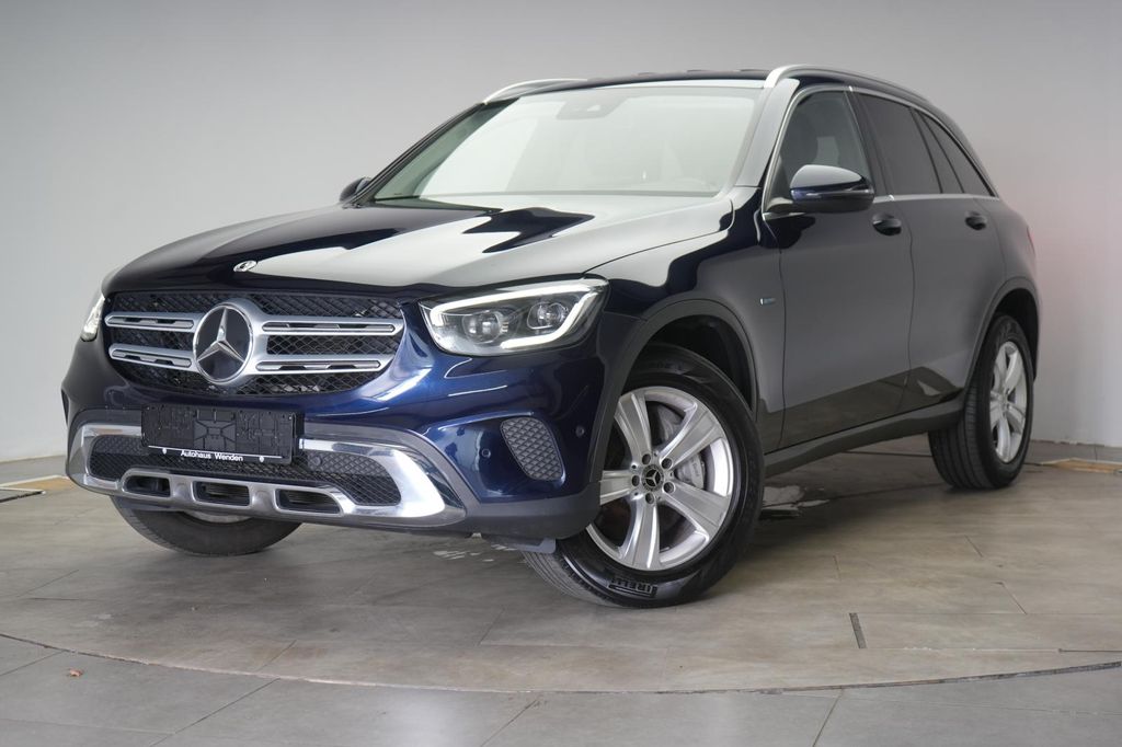 Image of Mercedes-Benz GLC 300