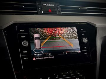 Volkswagen Passat - 6
