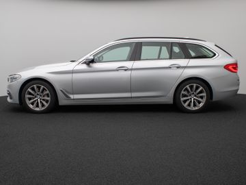 Fahrzeugabbildung BMW 530i LuxuryLine Kamera HUD Komfort SoftCl Alarm