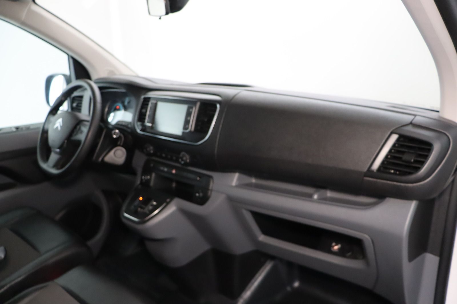 Fahrzeugabbildung Citroën Jumpy Kasten JMY Club L2H1 * el. Schiebetür *