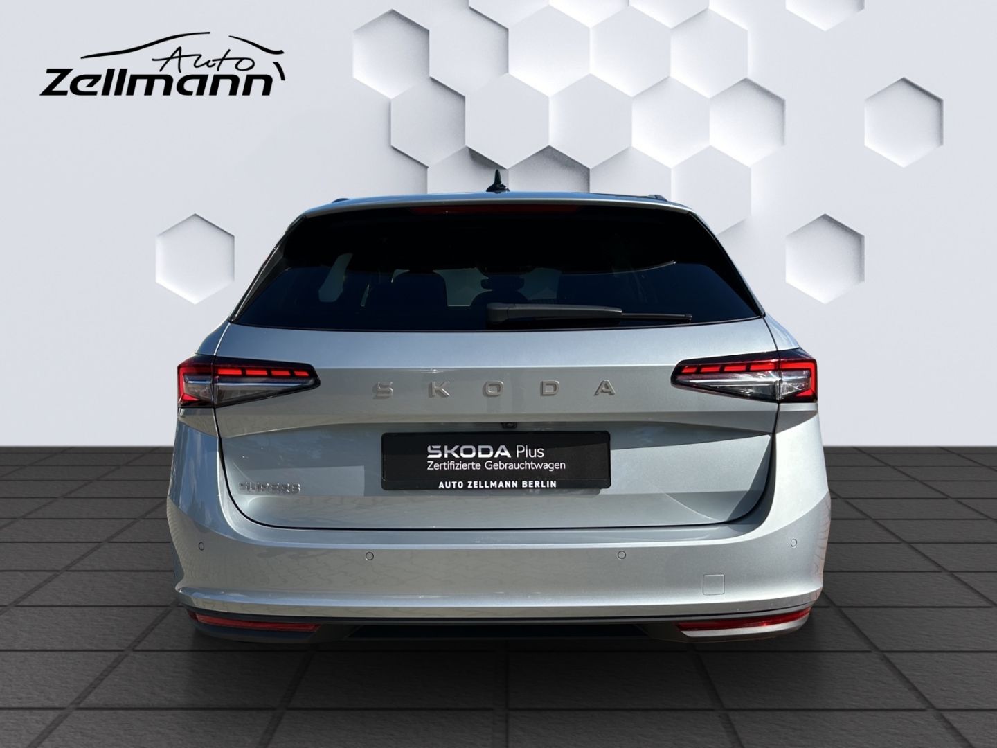 Superb Combi 2.0 TDI DSG 110kW LED AHZV Sitzheiz