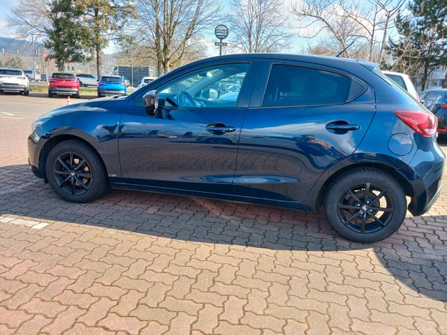 Mazda 2 Lim. Center-Line EU6 NAVI 1.HAND TUV NEU