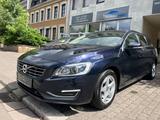 Volvo V60 Kombi Summum Automatik, Leder, Xenon - Volvo V60 Summum mit Benzin-Antrieb