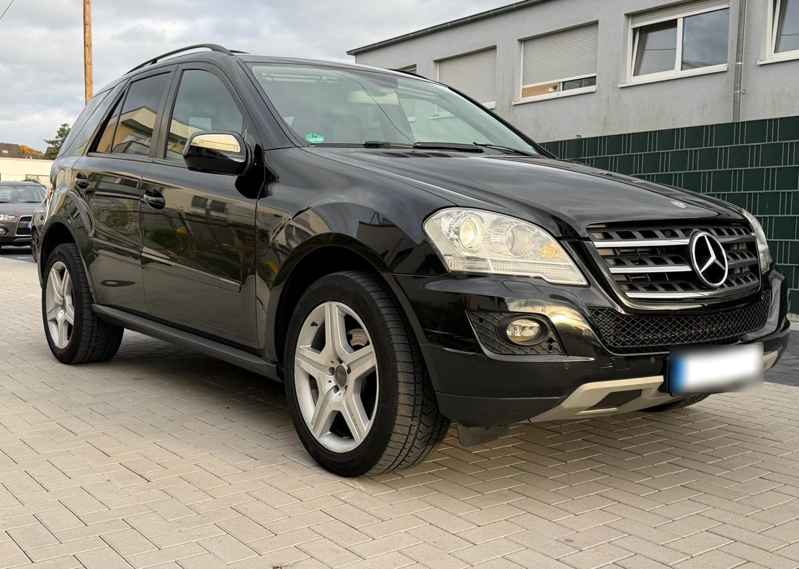Mercedes-Benz ML 300