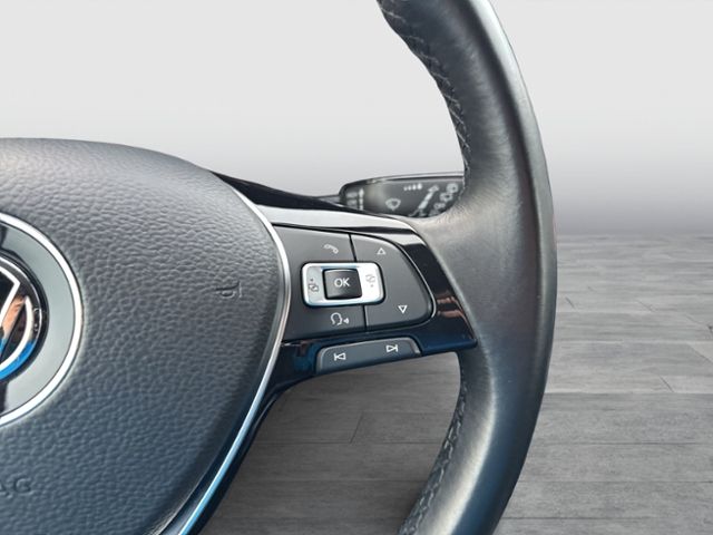 Touran HIGHLINE 1.4 TSI NAVI ACC LED PDC SHZ AHK