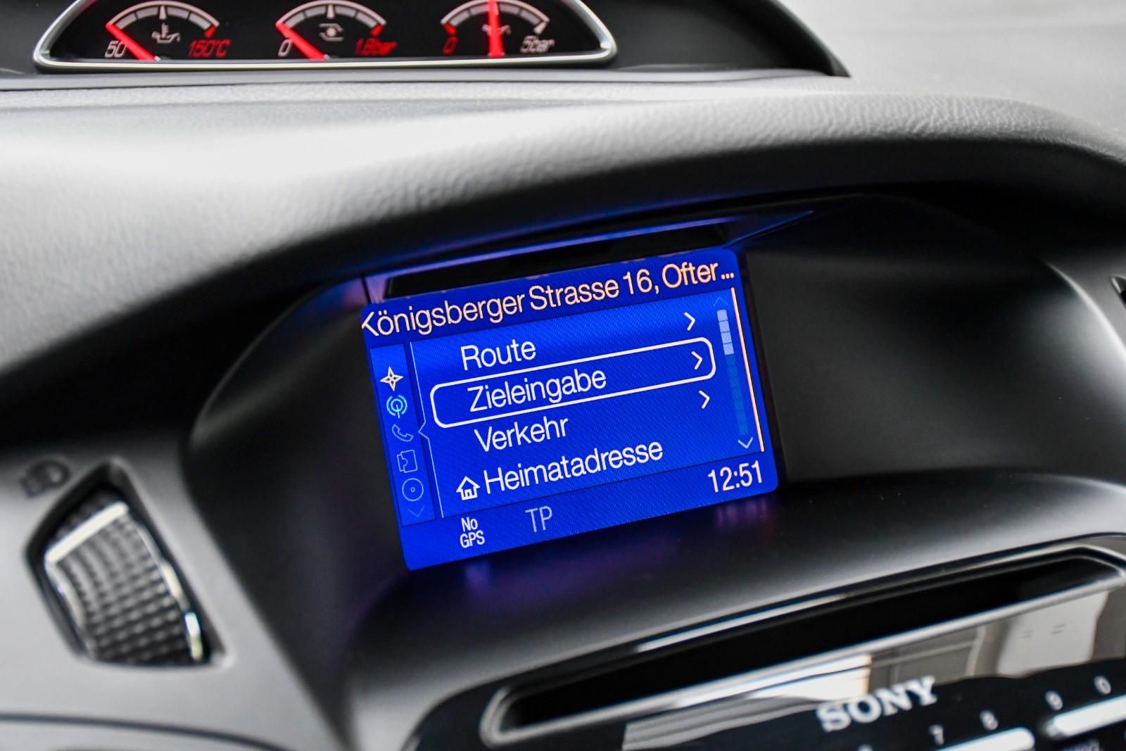 Ford Focus Lim. ST Schalter Recaro Kamera Navi 1.Hand