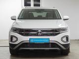 Volkswagen T-Roc 1.5 TSI DSG Style LED NAVI AHK Park Assist - Gebrauchtwagen in München