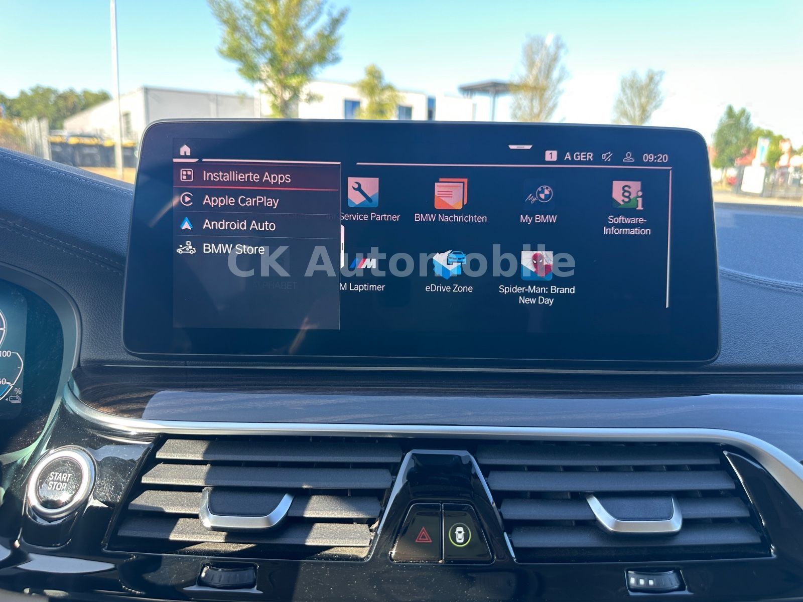 Fahrzeugabbildung BMW 530e xDrive Touring Luxury Line/Pano/LED/Kam/AHK