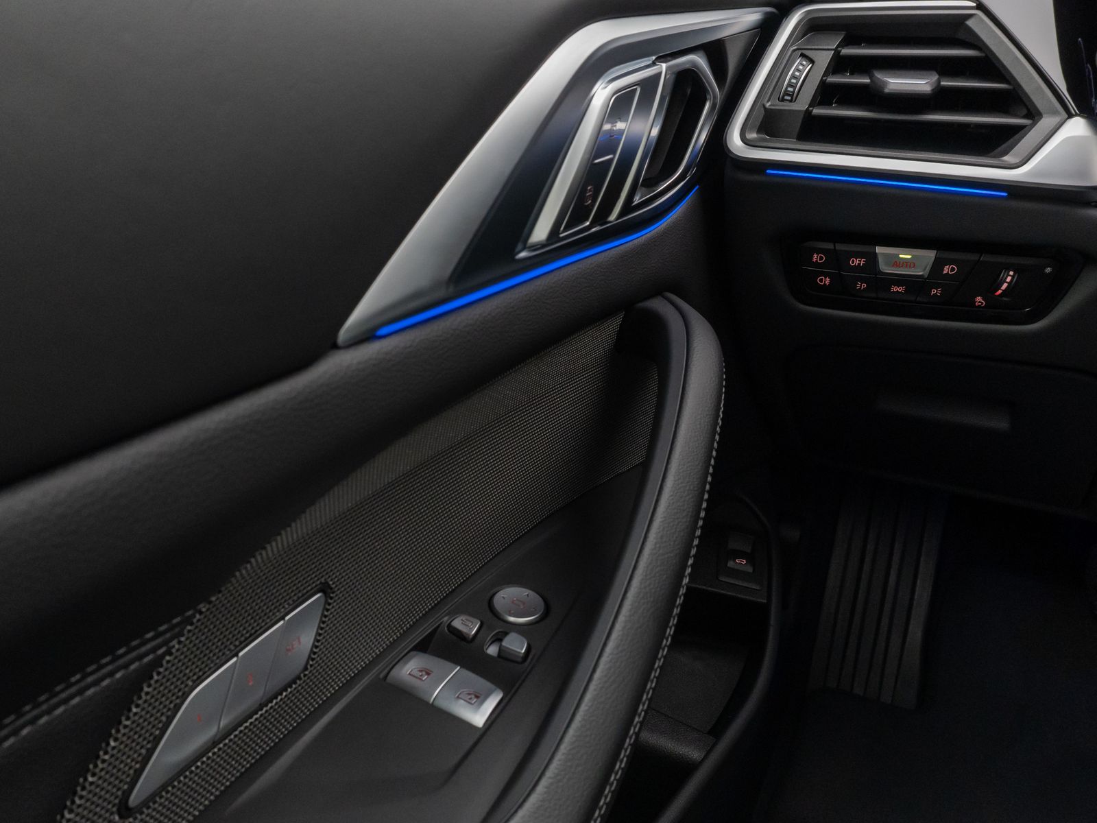 Fahrzeugabbildung BMW 420i Coupè Glasdach 360° DAB H/K Komfort Sport