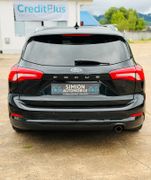 FORD Focus Titanium X*SCHECKHEFT*ACC*PDC*LED*AHK