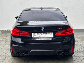 2017 BMW M5 — фото 5