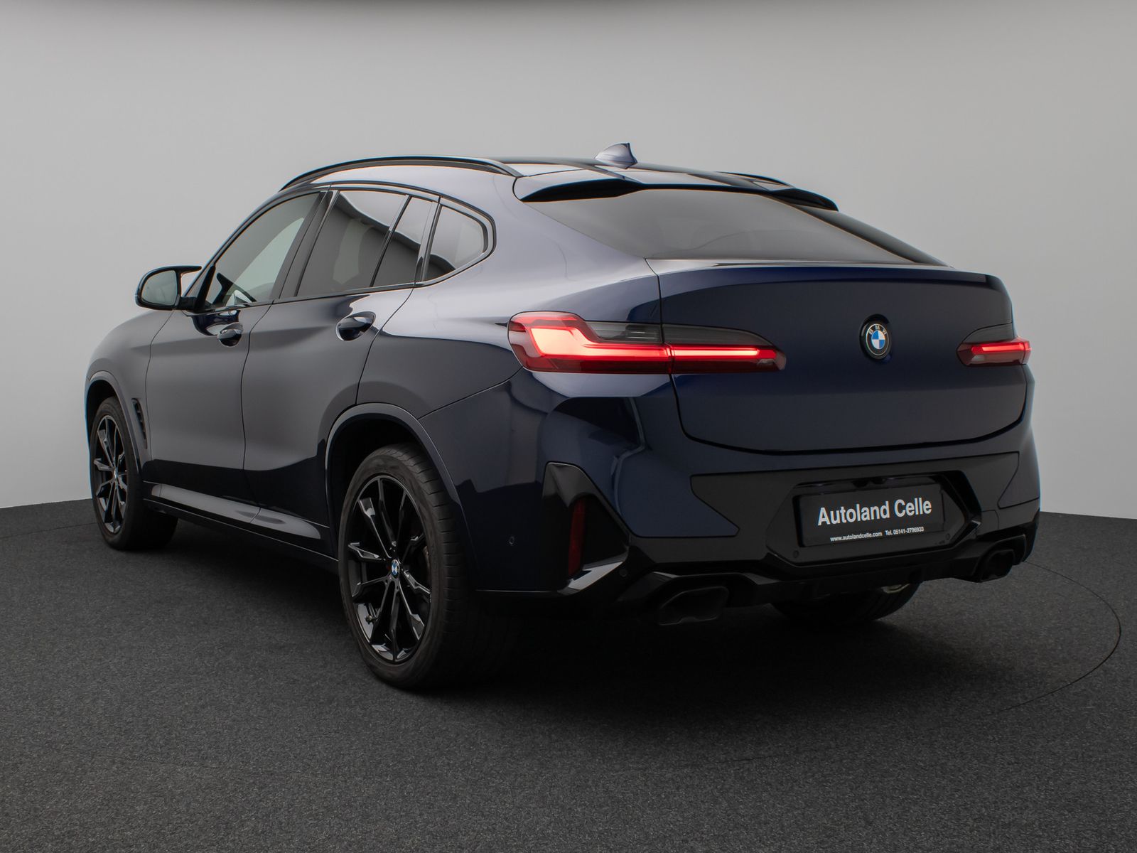 Fahrzeugabbildung BMW X4 M40i Kamera Laser HUD DAB H/K DisplK AHK 20"