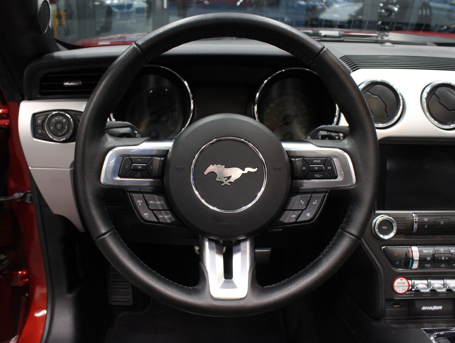 Fahrzeugabbildung Ford Mustang 2.3 EcoBoost Auto