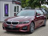 BMW 330e M Sport 50 JAHRE/CARBON/PANO/LASER/AHK/HUD - rote BMW 330