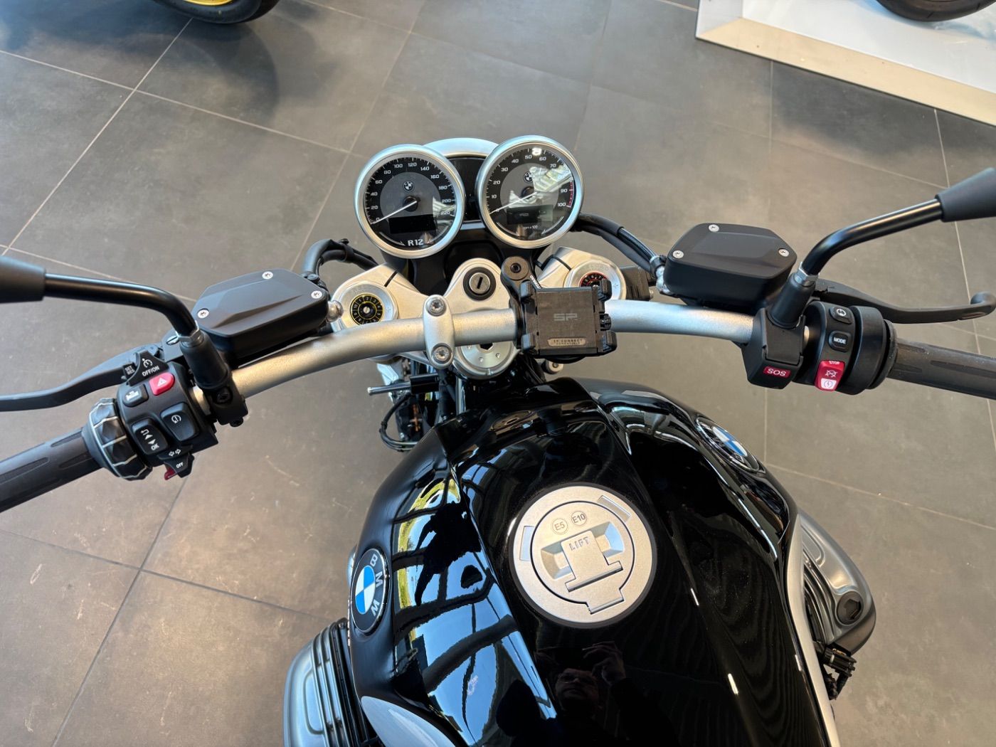 Fahrzeugabbildung BMW R 12 nine T Komfort-Paket Speichenräder