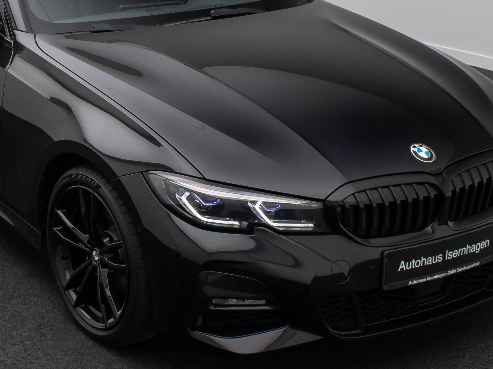 Fahrzeugabbildung BMW 320d xD M Sport Panorama Laser DAB AHK Alarm 19"