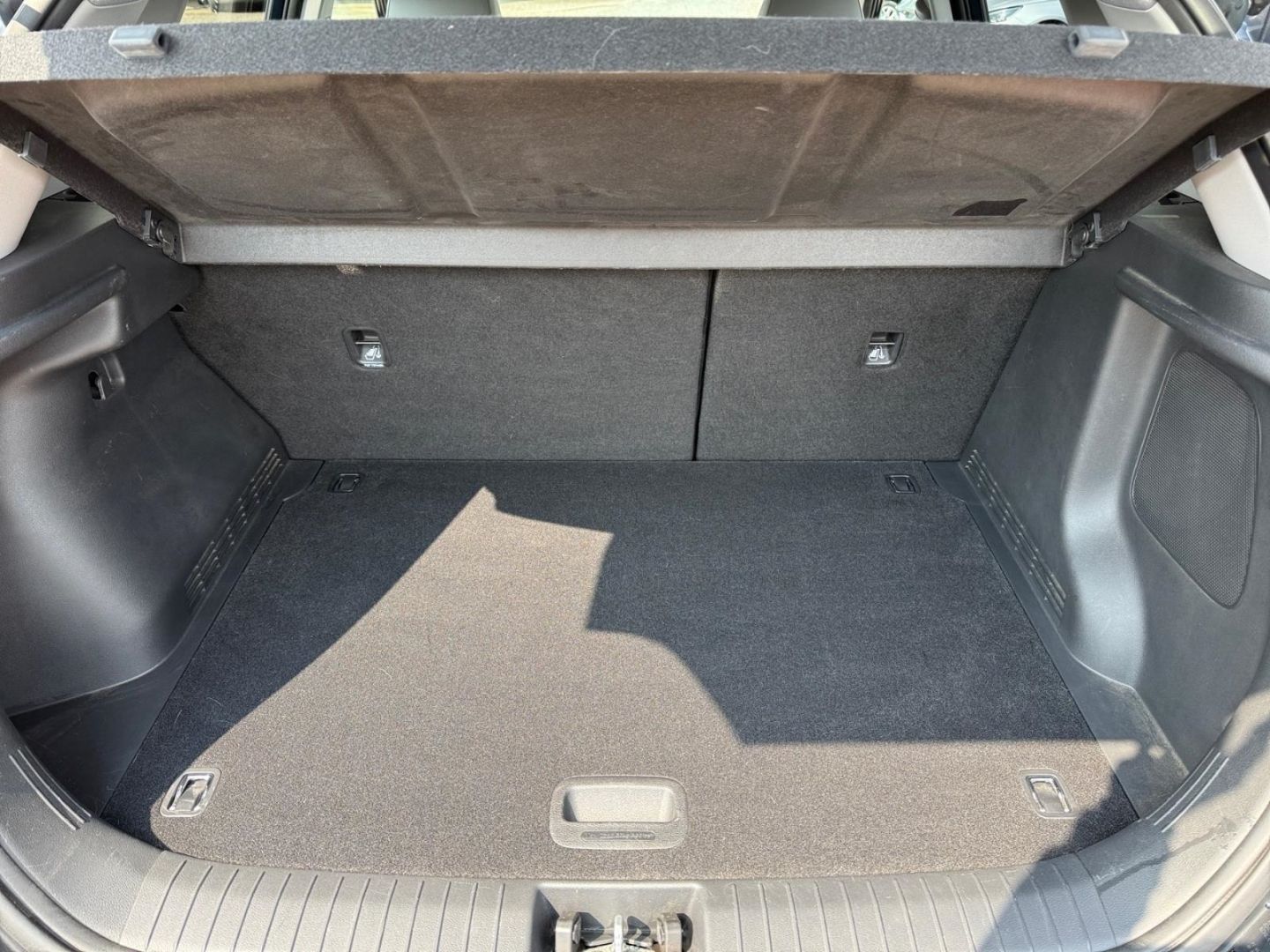 Fahrzeugabbildung Hyundai KONA Elektro 64 kWh (150kW) PRIME Sitzpaket Lede