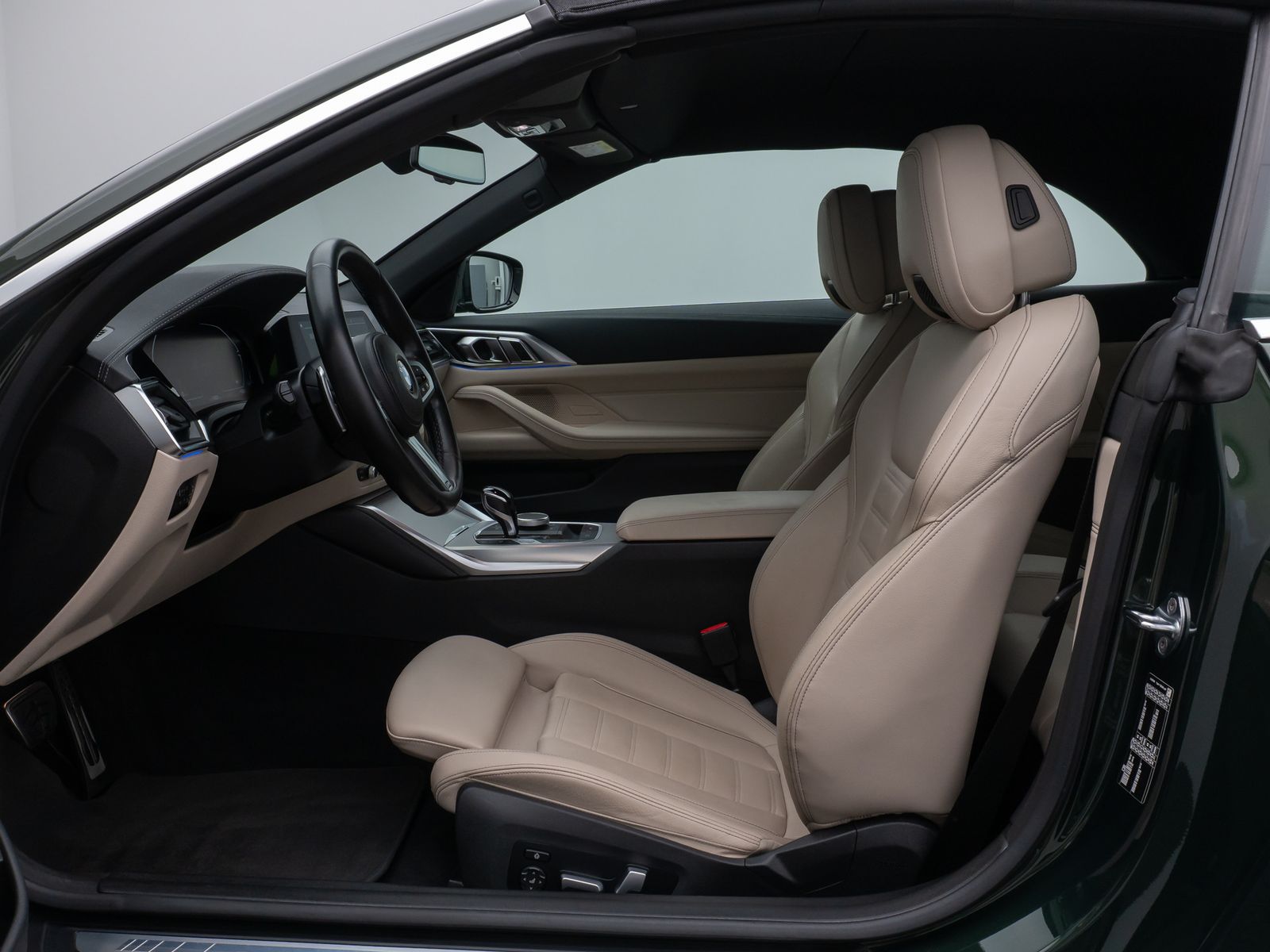 Fahrzeugabbildung BMW 430i Cabrio M Sport Kamera DAB HiFi Komfort Alar