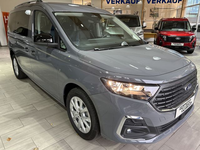 Ford Grand Tourneo Connect PHEV Titanium