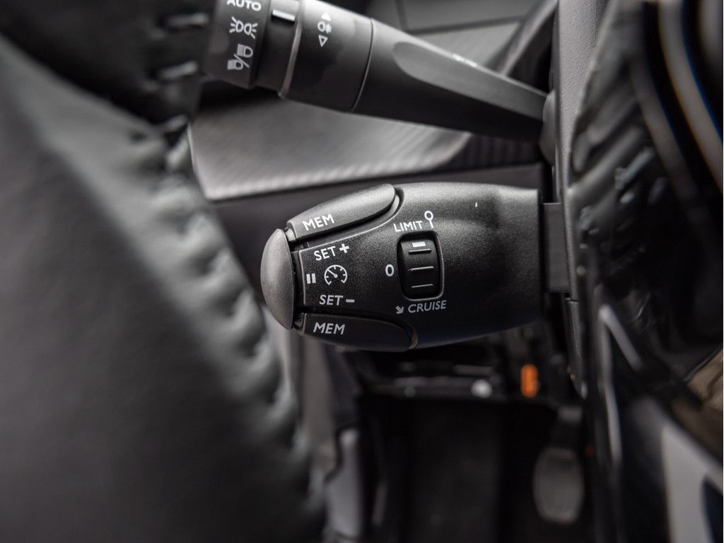 Peugeot 208 - Bild 19
