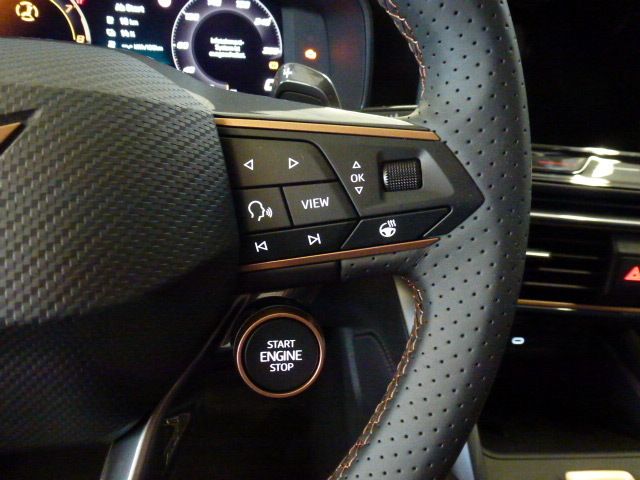 Fahrzeugabbildung CUPRA Leon Sportstourer VZ 1.5 e-Hybrid DSG