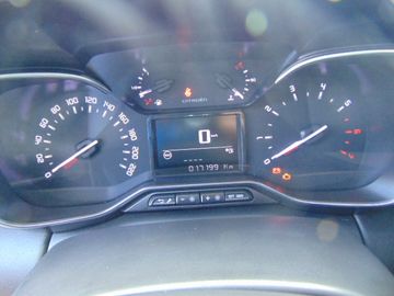 Bild 13 Citroën C3 Aircross Shine