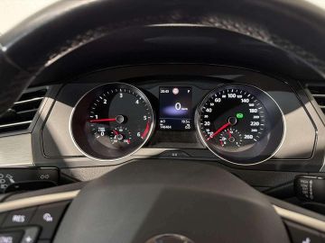 Volkswagen Passat Variant - 10