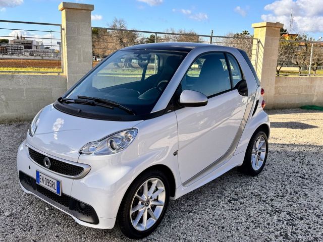 Smart ForTwo 1000 52 kW MHD coupé pure