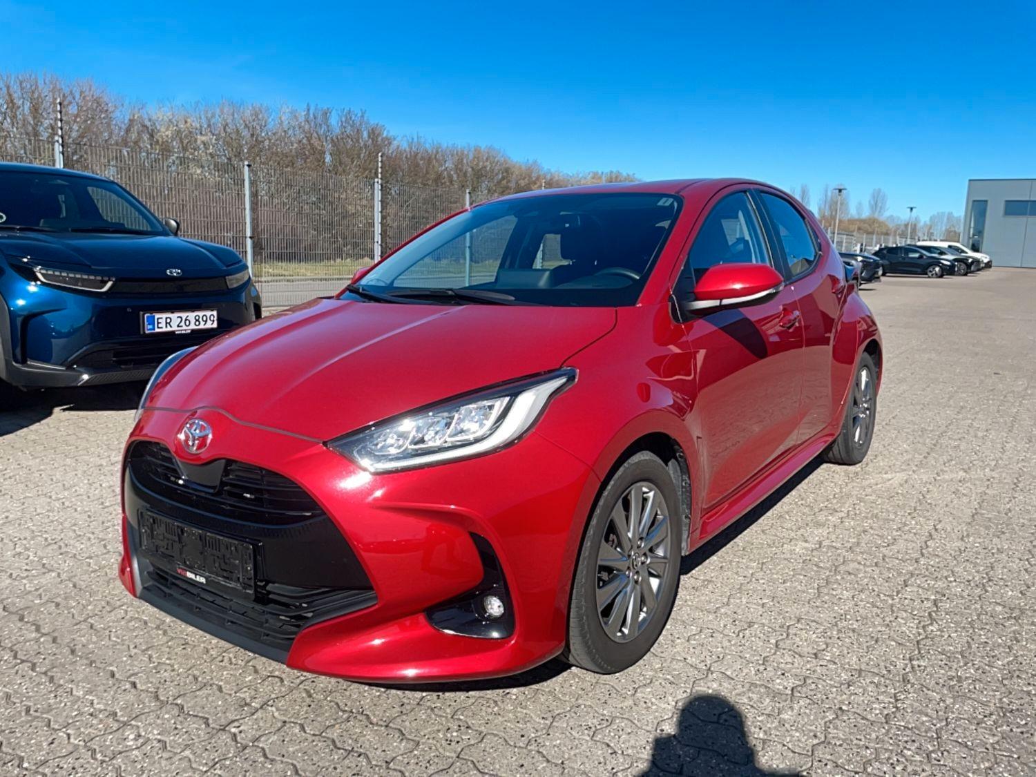 Toyota Yaris 1.5 Active Technology LED+SMART+16"+SHZ