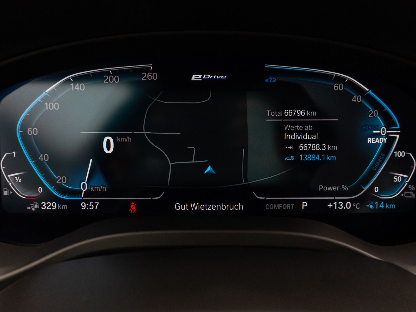 Fahrzeugabbildung BMW X3 xD30e Kamera DAB HiFi Lenkrhzg Komfort Alarm