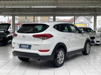 Hyundai Tucson 1.6 GDI blue Advantage 2WD Kamera Navi