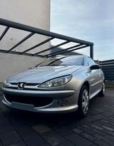 Peugeot 206 CC 1.6i *TÜV* *Leder* - Peugeot 206 in Bochum