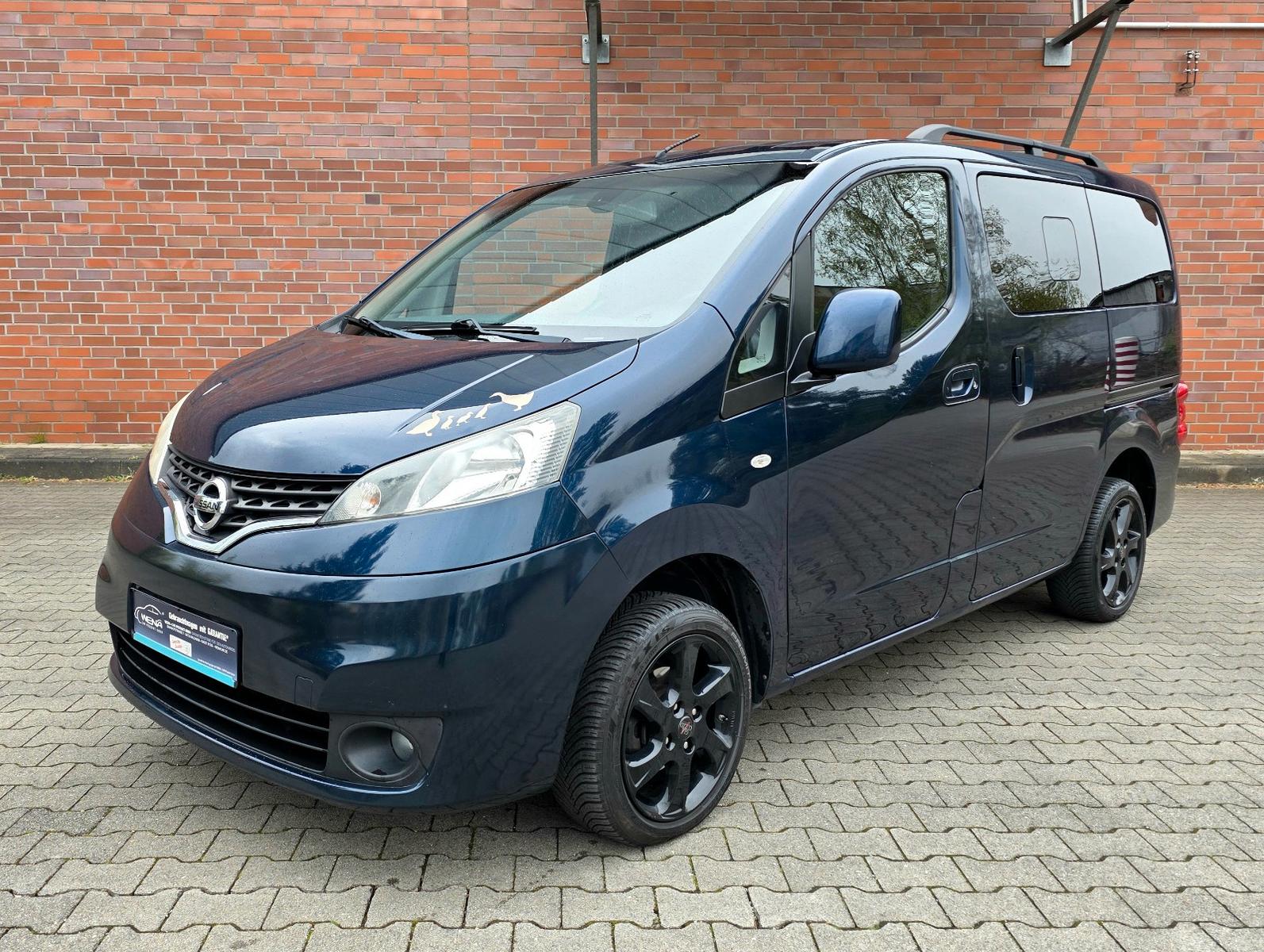 Nissan NV200 // 7-Sitzer // Evalia Tekna