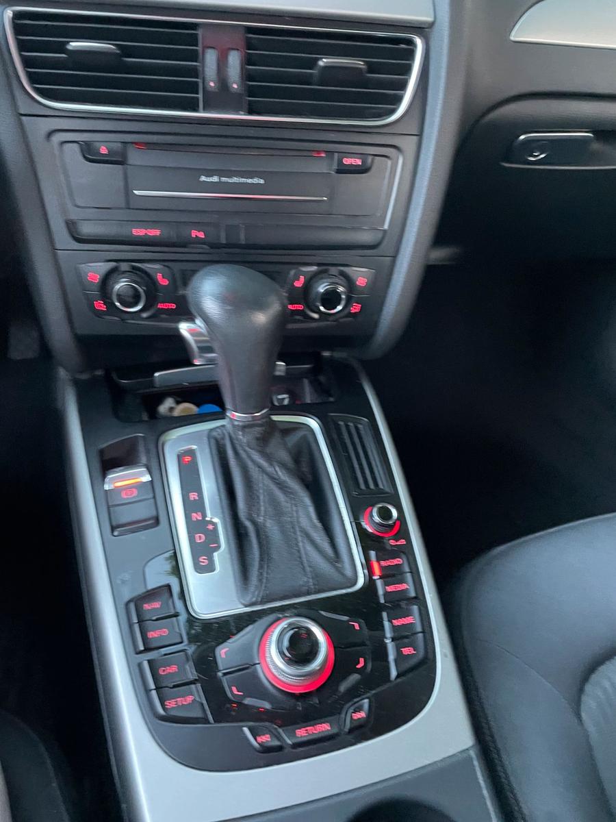 Audi A4 2009 — photo 5