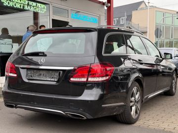 Mercedes E 200 - 4